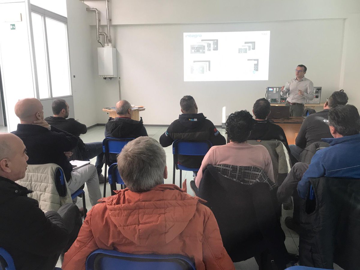 SatelItalia's tweet photo. SATEL ACADEMY - ITALIA AUTOMAZIONI E SICUREZZA
Ci teniamo alla formazione. Continua il percorso di formazione presso il nostro Distributore Italia Automazioni, per raccontare la nostra storia nel mercato della sicurezza.
#SatelAcademy #SatelItalia #soloperprofessionisti https://t.co/ydFDHvuav5