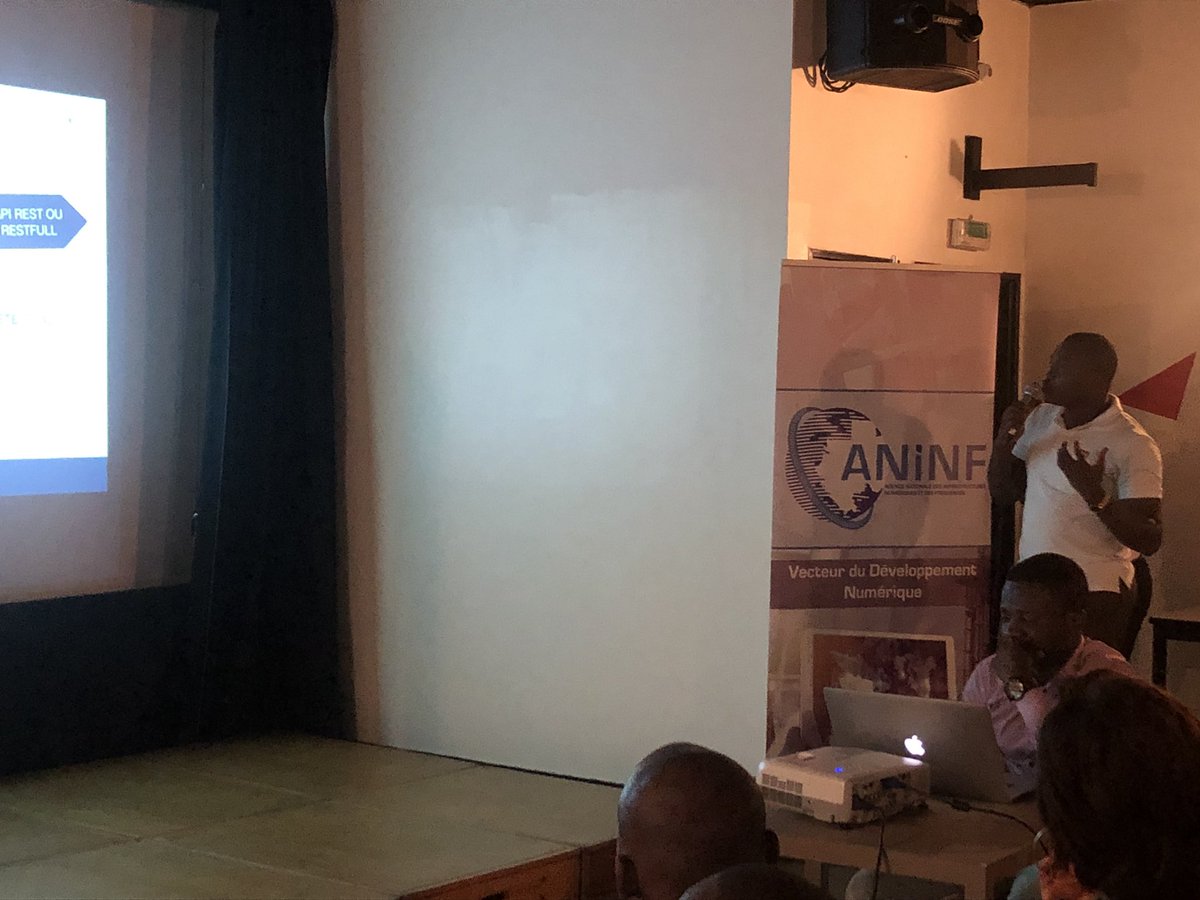 dev_meetup's tweet photo. Gabriel nous partage son expérience sur la création d’une interface applicative (API) avec PHP.
Il est également le concepteur de #Yoboresto & #Tikkeo.
Suivez notre #LBVDevMeetUp #LBVDev19 #Gabon #lbvdevmeetup https://t.co/5H9G8MchJD