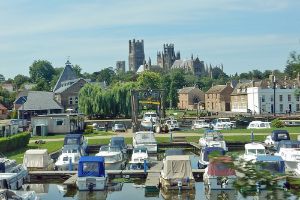 PLUK_InterGrad's tweet photo. Two amazing internship opportunities in the BOATING industry - https://t.co/6iNRaASdZ7 https://t.co/PmKYzUImil