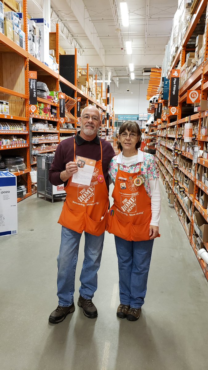 Only two weeks in and Ed has gotten his first Homer Badge for knowing his department, being trained on equipment, and already submitted four Leads. Great job Ed. <a href="/PHTHD/">phonthida_46</a> @THDJoeStrong <a href="/erinnratliffhd/">Erinn Ratliff</a> <a href="/DouthitChris/">Chris Douthit</a>