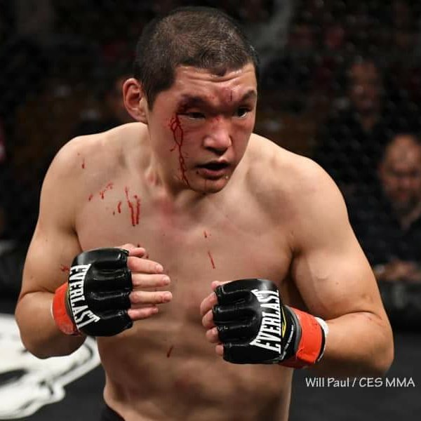 CESMMA's tweet photo. #FBF to @RagingKorean's BIG win at #CES53 in November ➡️ The @lauzonmma fighter is back in action at @twinrivercasino on Saturday, this time for @CESBoxing 👊🏽👊🏽 https://t.co/S7wQ5C8q2g