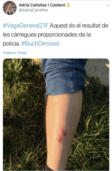 A todos los pueblos y pueblas del mundo. Catalunya es brutalmente reprimida. A los 34538 heridos del 1 de octubre se añaden los 9000 exiliados y los 2331 muertos en Catalunya en el último año. ¡Por favor, necesitamos ayuda humanitaria! Difundan, grácies! #Catalunya #Cataluña