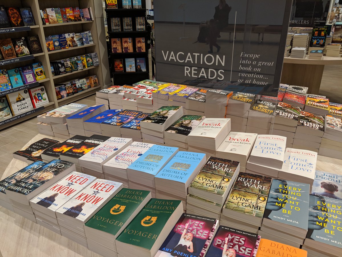 How do we get ready for #MarchBreak? Stock up on Vacation Reads from <a href="/chaptersindigo/">Indigo</a>! #BurlON