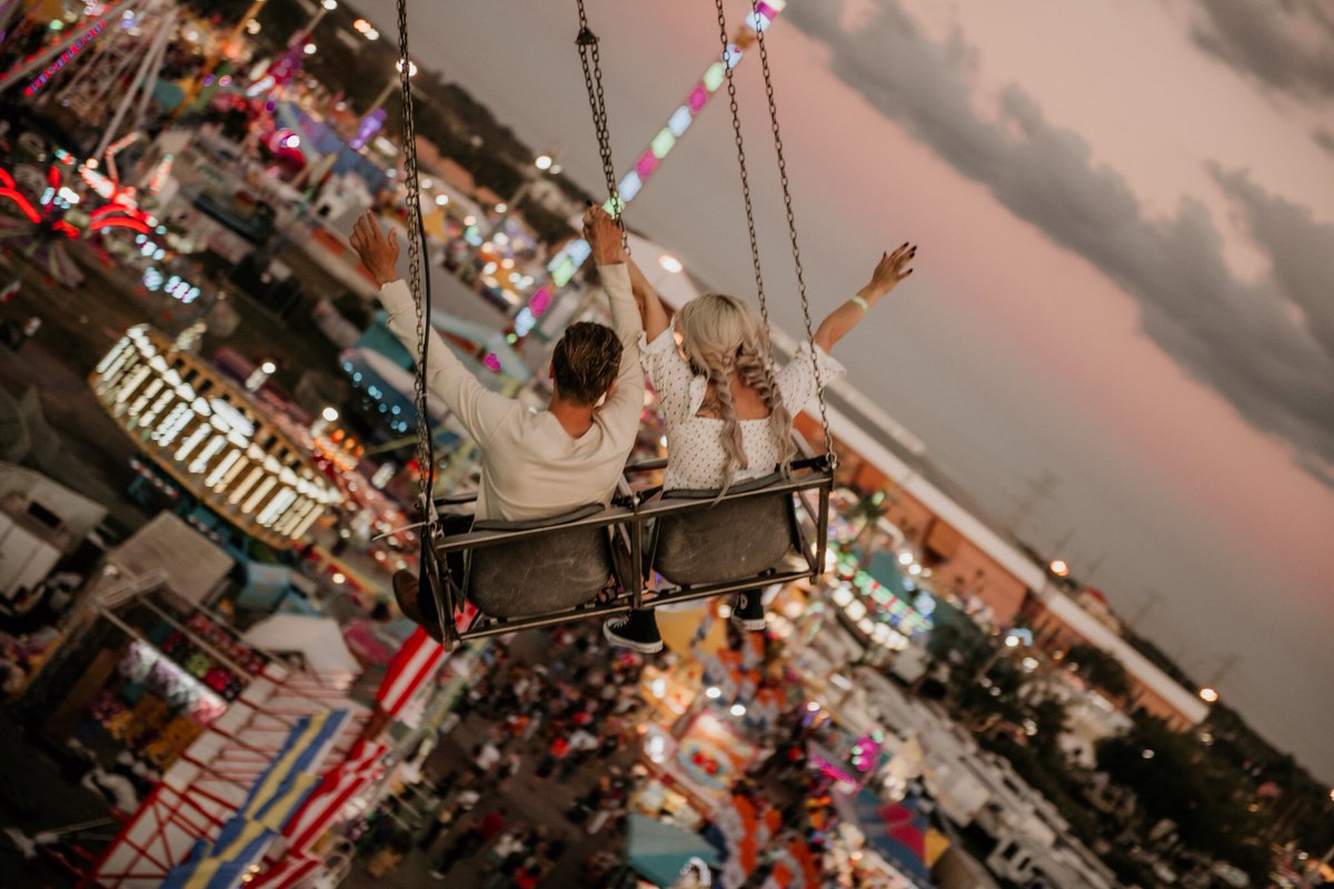 badash3n3's tweet photo. The only Thing I Love more than Fair Food and Funnel Cakes, Is You. 🎡
.
.
Photo: @johncoronadopho https://t.co/2kKk3uwE61