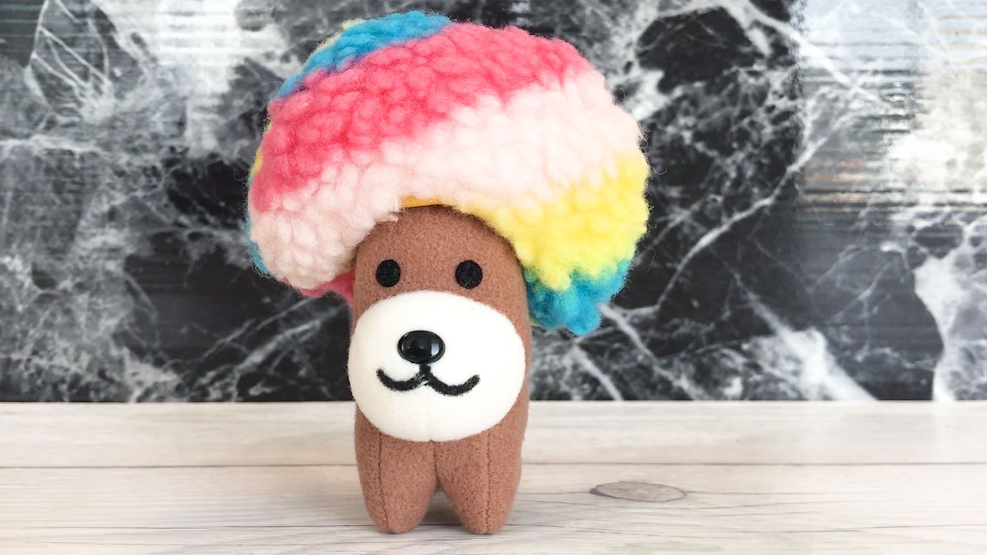 Buzzfeed Japan どれ持ってた 大好きだったペットおもちゃ アフロ犬 アフロヘアーの犬のキャラクター ぬいぐるみや文房具などなど いろんなアイテムで展開され 中高生の間で大人気でした T Co Gq2dichpjn Twitter
