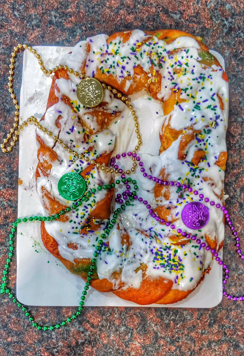 chasmcomm's tweet image. Enjoying some king cake at the Chasm office! #wheresthebaby