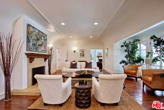 TaylorMillerHSD's tweet photo. It's always a good time to Stage✔️List✔️✔️ Sell ✔️✔️✔️ Visit https://t.co/42iONyVgVw to schedule a consultation today! #taylormillerhsd #homestaging #stagingsells #LAHomestaging #SoCalRealto https://t.co/OCBYTDOM4j