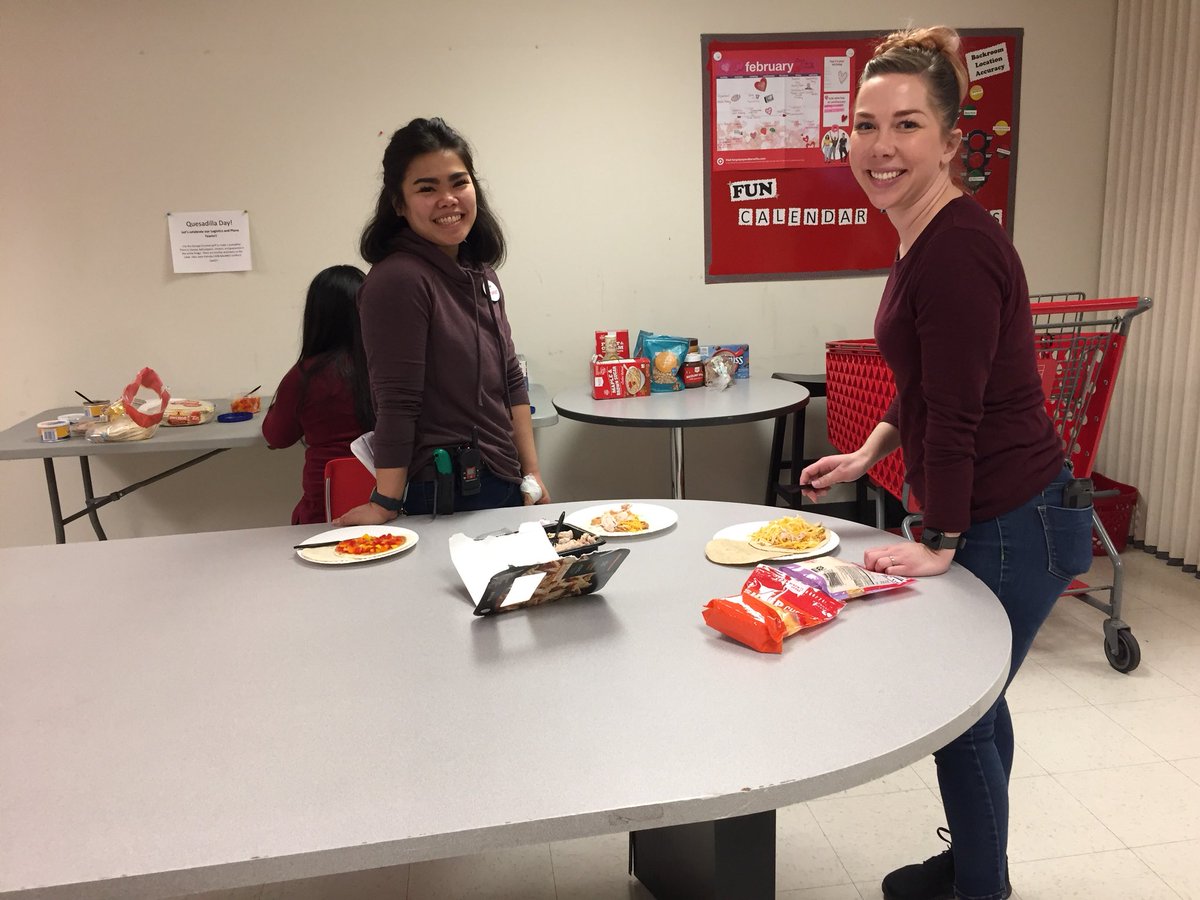 Quesadilla Day! 🧀 Today we are celebrating our Logistics and Plano teams! Thank you for all that you do! 
#Quesadillas #T0696 #BurlingtonTarget #FeedTheTeam  #HumanResources #HR #Recognition #ForgetYourLunchFriday