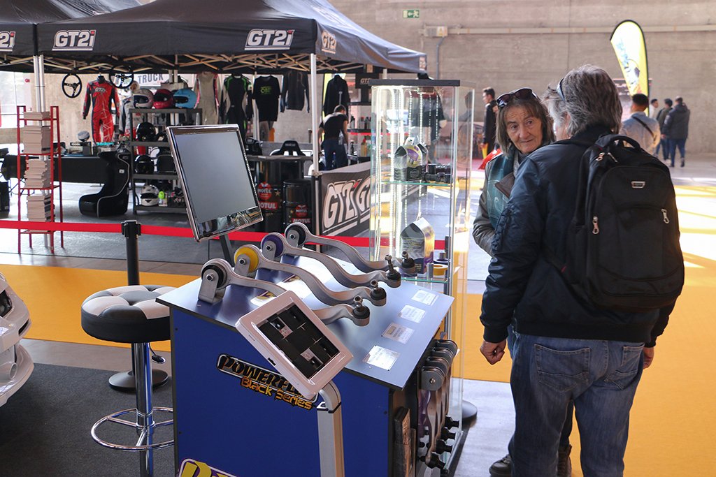 autoracingmad's tweet photo. ¿Te gusta la automoción? #AutoRacingMAD es un gran lugar para aprender y charlar con los profesionales de la competición. Echa un ojo a nuestro programa de actividades para este fin de semana antes de venir https://t.co/usEkP0UNbc https://t.co/rLJMjo172i
