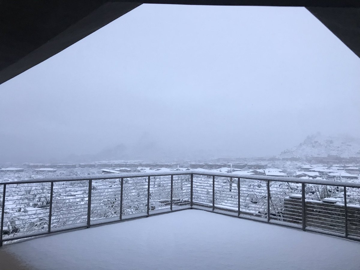 MiaGarciaAZ's tweet photo. Never thought I’d wake up to this view of Pinnacle Peak in North Scottsdale. https://t.co/QrrITxGJJd