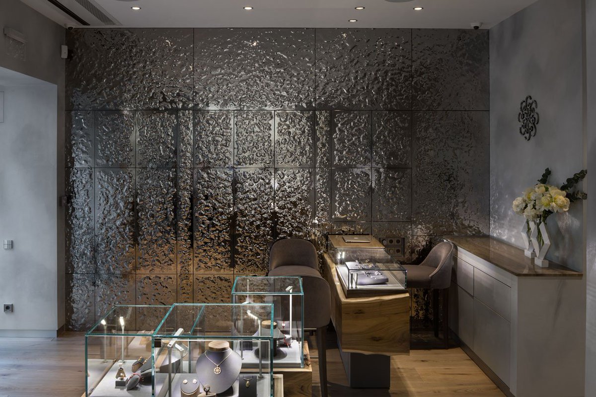 PlusobjectO's tweet image. The Oberig Jewelry Boutique project is a combination of elegance and simplicity in one space. Designers (AROF interiors) faced with solution of challenging issues to create @PlusobjectO  panels.