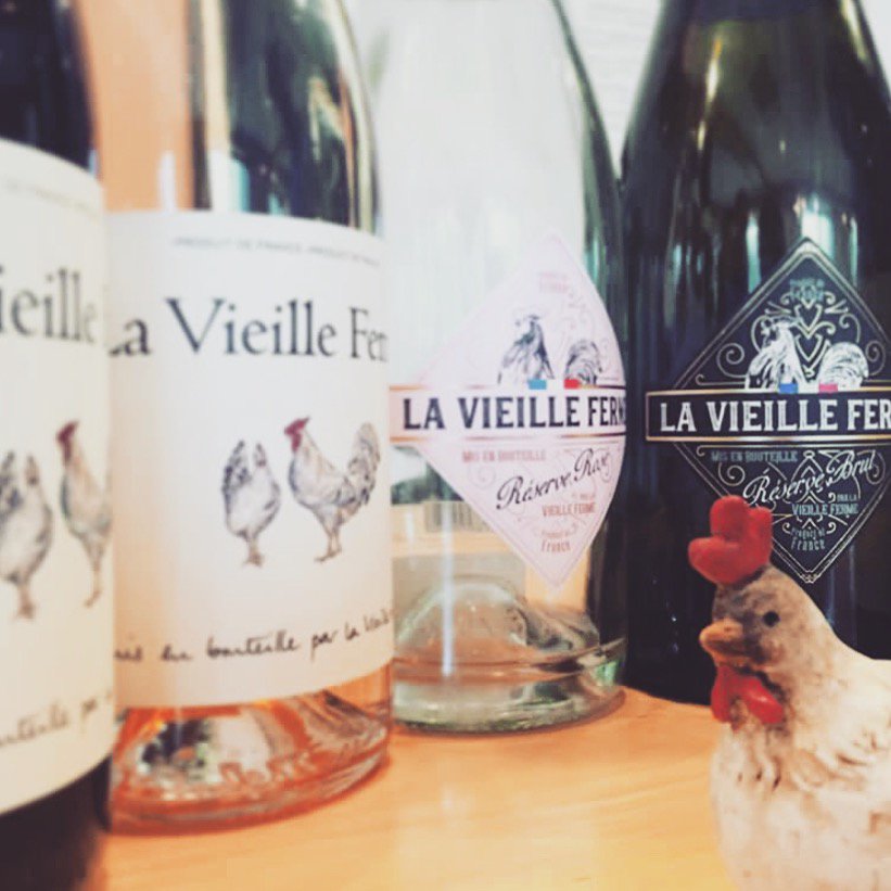 4 from 5. #lavieilleferme #lavieillefermesparkling #sparklingwine #sparklingrosé #chickenwine