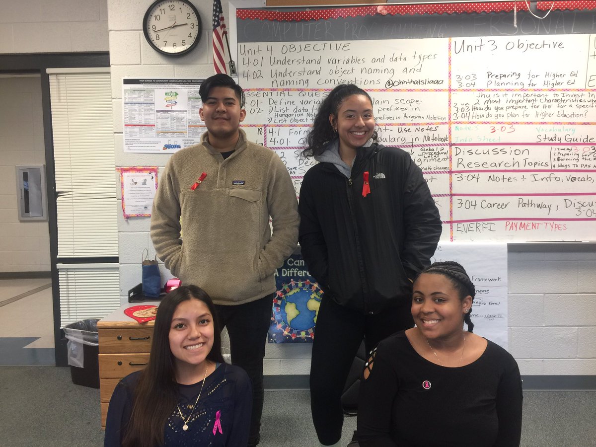 SRMHSHOSA's tweet photo. Pictures from HOSA Week ♥️ #hosaweek2019 https://t.co/7lFJ1KKoCc