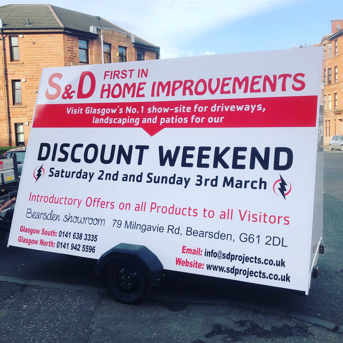 networksigns's tweet image. Final job of the week completed. Graphics supplied &amp;amp; fitted to this trailer for @SDProjects .
Thanks to Paul &amp;amp; Joe for their business. 👍
#networksigns #promoteyourbusiness #glasgow #scotland #bearsden #giffnock #signs #vehiclegraphics