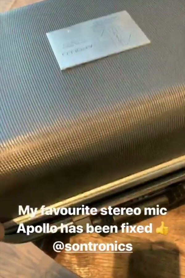 Garyismyhero's tweet photo. @GaryBarlow on #Instagram(-story) 😊 #stereomic #Apollo #favourite #fixed https://t.co/xiVBXKXrUS