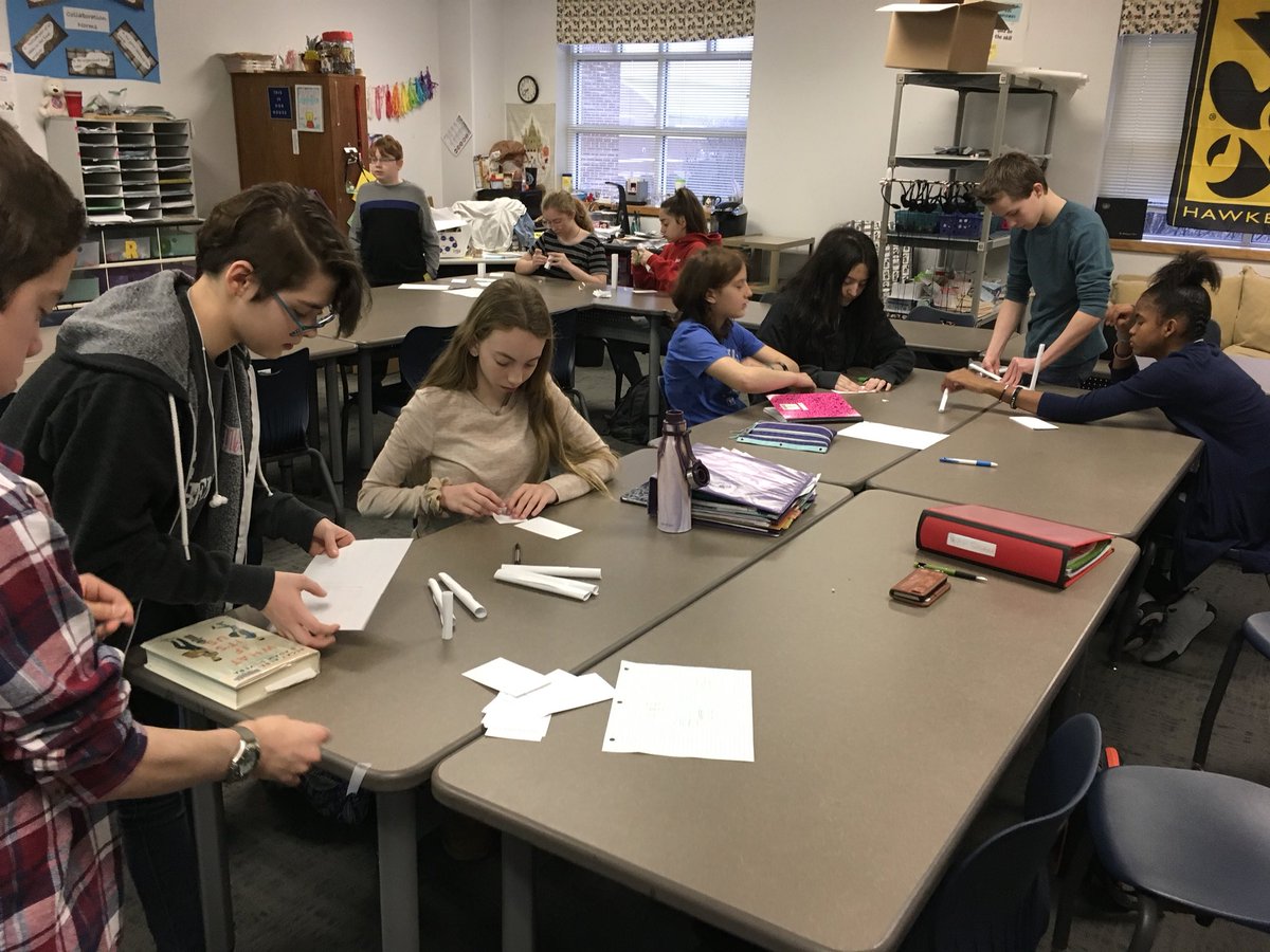 mickiedozier's tweet photo. Honestus house design challenge! #gmsdesignchallenge #gmsstem #grapevine https://t.co/YiO2PTCbNx