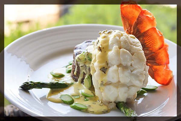mickeys_steaks's tweet photo. Steak and Lobster go so well together! Filet Oscar is the best!

#seafood #steak #filetoscar #lobster #thebest #bestcombo #finedining #steakhouse https://t.co/sNLHlKDgyU