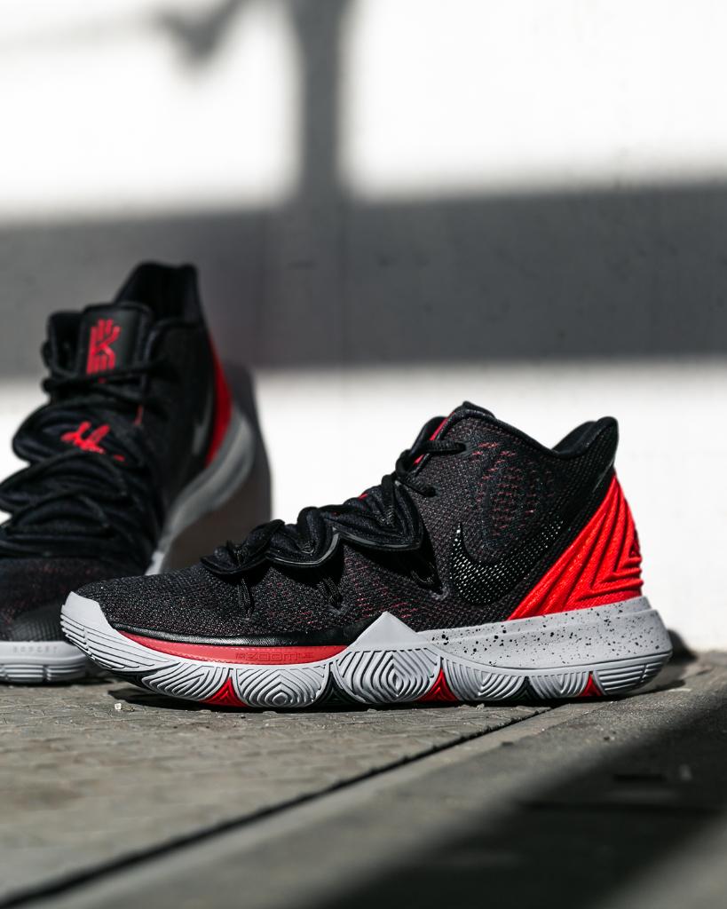 kyrie 5 bred