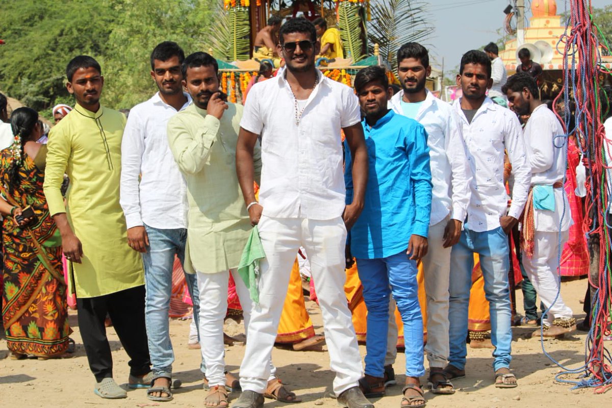 AnumulaGanesh's tweet photo. Hiee good night all https://t.co/p6EOr5jd7Z