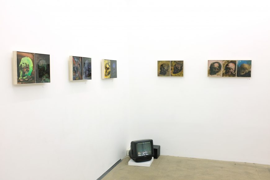 AI &amp; ART : beyond speculation, the first crucial works combining traditional painting and #GANism are out! Read my article about the collaboration between #RonanBarrot and Robbie Barrat @DrBeef_ on <a href="/futur404/">itsame</a> cc <a href="/avant_galerie/">L'Avant Galerie Vossen</a> futur404.com/ai-art/