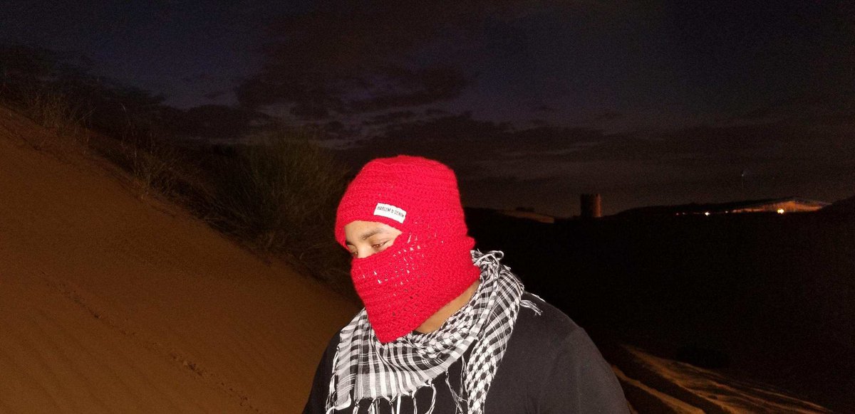 @pwrmvmt wearing an Exclusive @sisterdominic x @harlemanddenim Ski Mask in #abudhabi #harlemanddenim 📸: @zpitts
▫️
▫️
▫️
#men #blackmentravel #blackmenrock #blackexcellence✊🏾 #fashion #fall #october #fun #coolkids #cool #fresh #dope