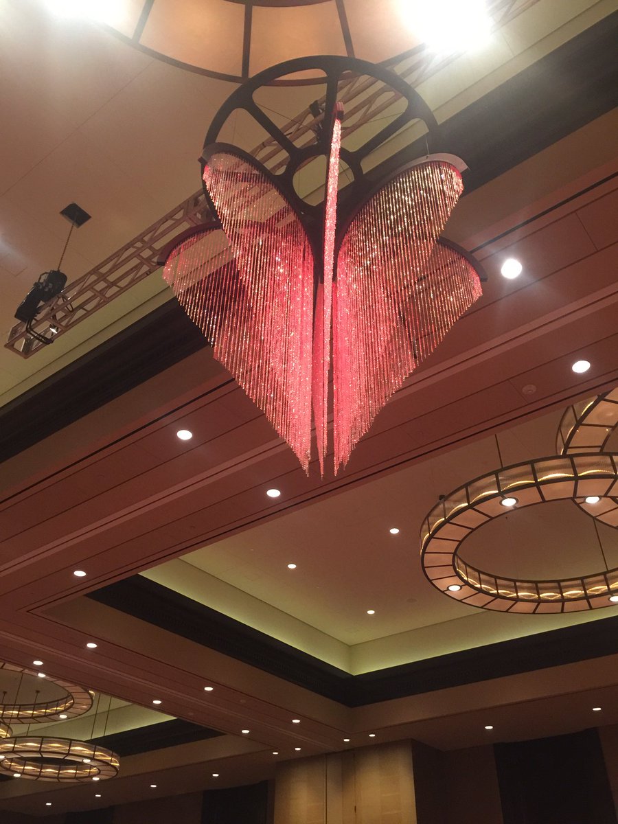 M_CameronDallas's tweet photo. Backstage sneak peek to #dallasgored ! Sold out luncheon to empower women to live longer healthier lives! https://t.co/W2LvJkB3lZ
