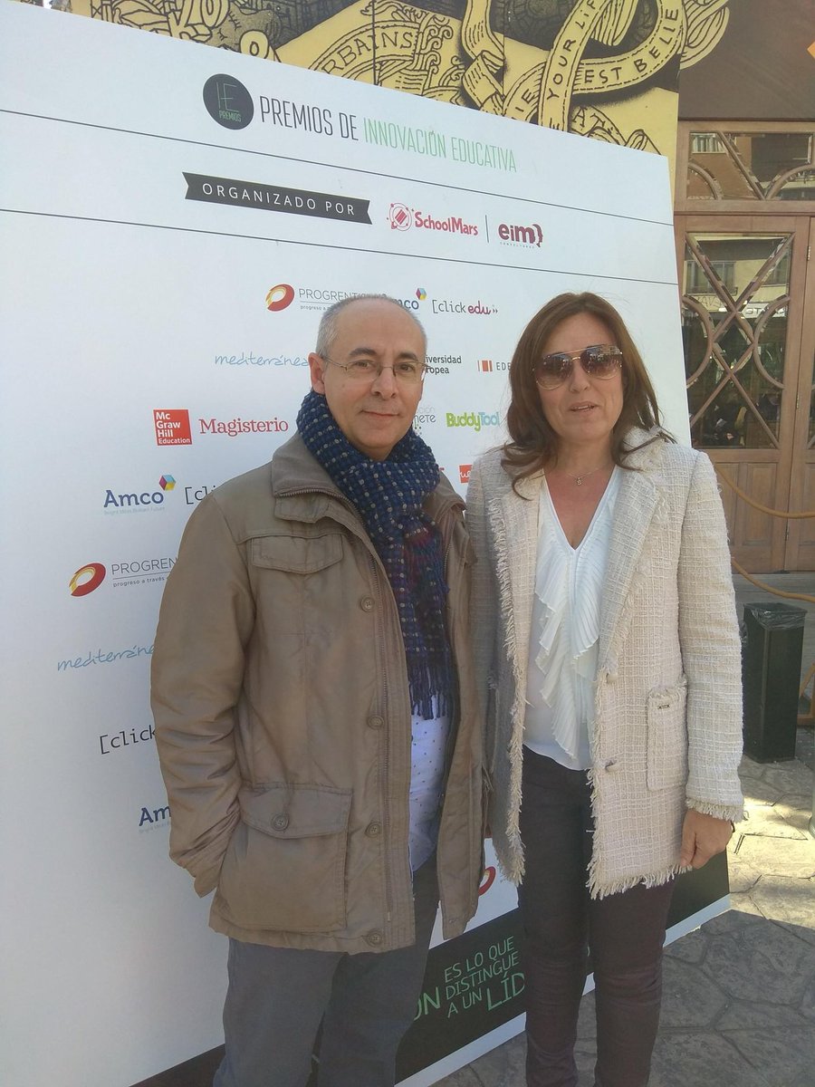 GrupoSorollaEdu's tweet photo. #JulioVerneSchool y #LaDevesaSchoolCarlet de Grupo Sorolla Schools en la gala de los II Premios de Innovación Educativa #PremiosIE https://t.co/Kky4DajP3J