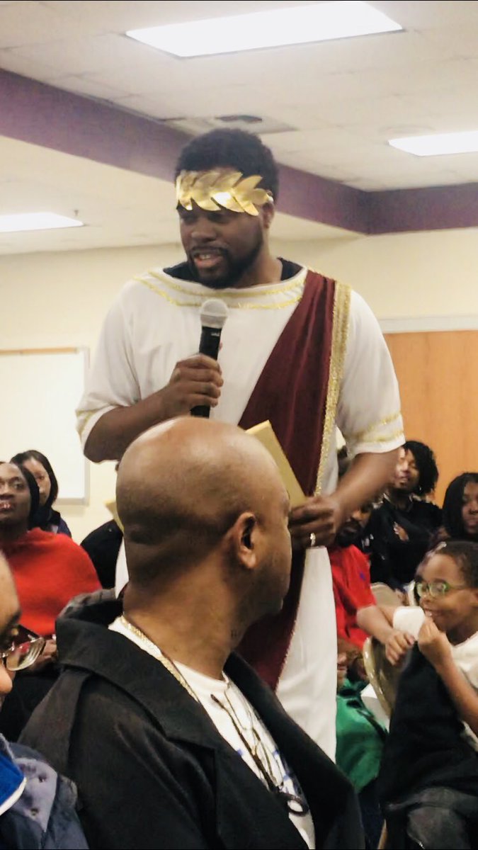 leapintopurpose's tweet photo. My Angel Rose did a phenomenal job during her Black History Program! PLUS, @DAndreWeaver did a fantastic job with his portrayal of “God”. Shout out to Principal @AngelaSmithRob1, teachers and students who worked diligently to bring our history to LIFE! @CockrellHillLMA https://t.co/oLBEeh31x9