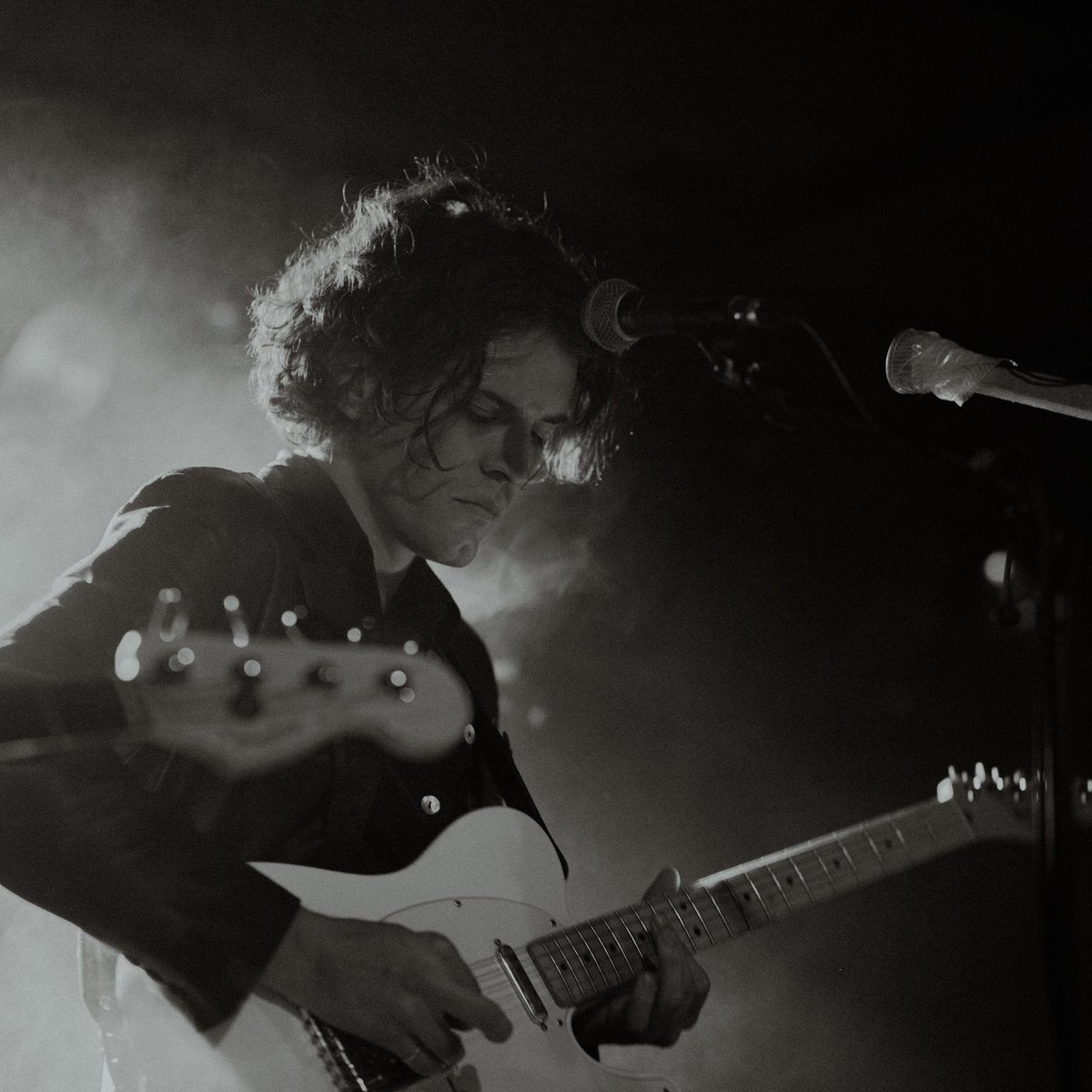 Our new Single Perfume is out today, including a fantastic video! Upcoming EP "Nobody Can See Us" to be released on April 5! Listen here: linktr.ee/hymmjberlin #NewMusicFriday