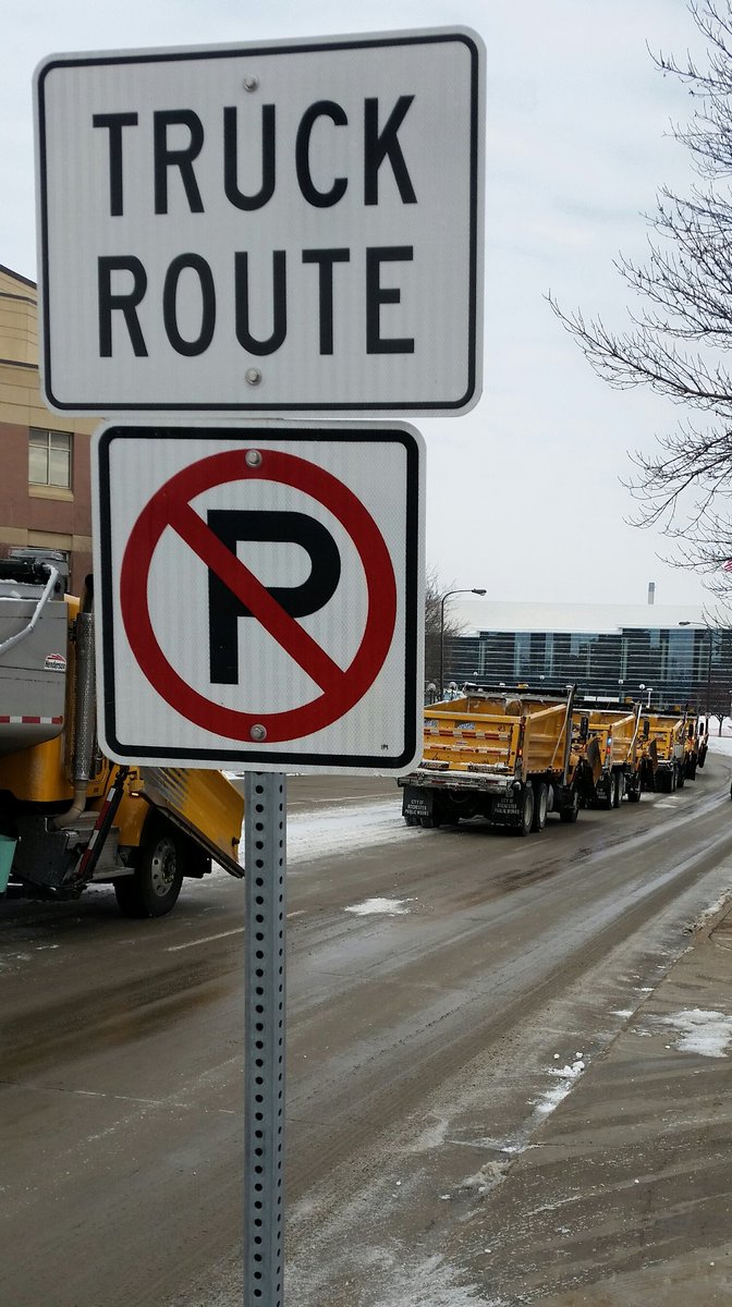 brianrobertsmit's tweet image. 'Nough said. #RochesterMN cleaning up the #recordsnowfall in Feb. #amwriting #fantasy