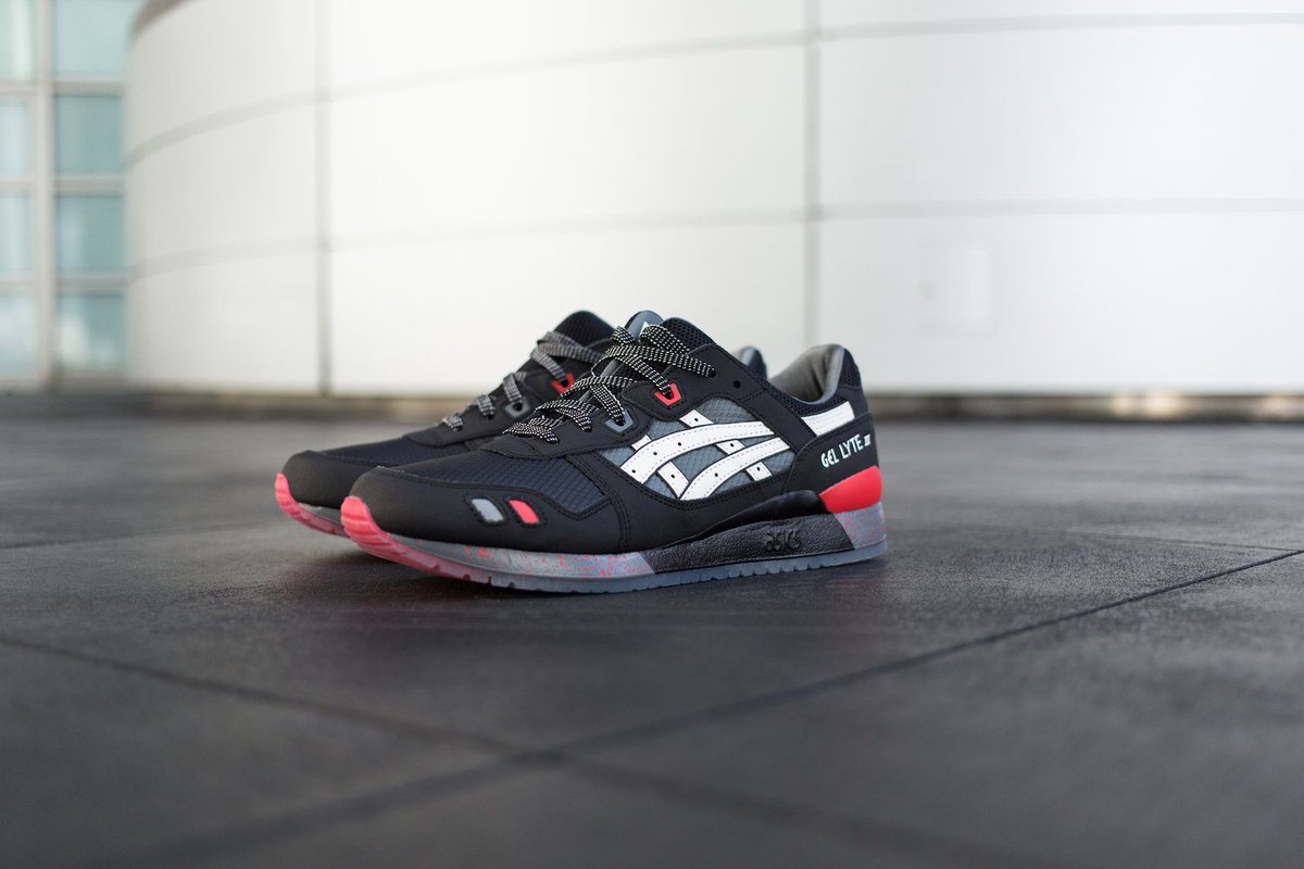 asics shadow