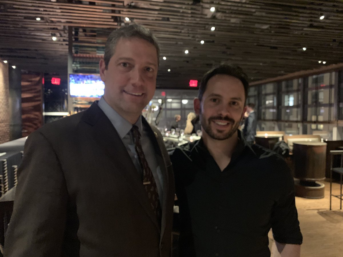 AlexOrtner's tweet photo. Great to see some amazing friends last night!  @drmarkhyman @Kris_Carr @jimkwik @kevingianni @nickortner @TimRyan https://t.co/Ut04nj3RFL
