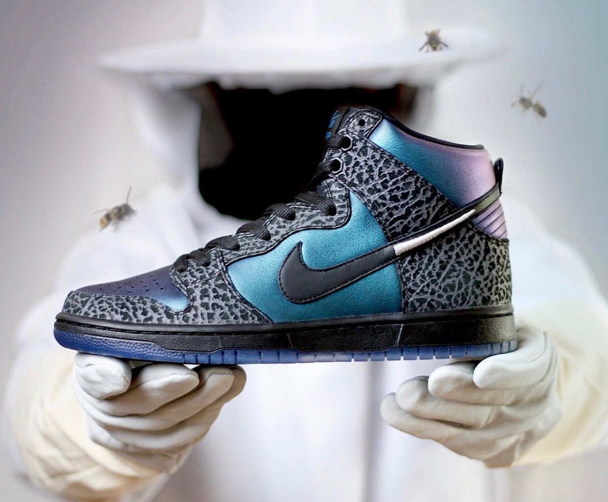 Concepts on Twitter: "Nike SB Dunk High “Black Hornet” will available TODAY (2/22) in our location at 11AM https://t.co/893WXn8fz0" /