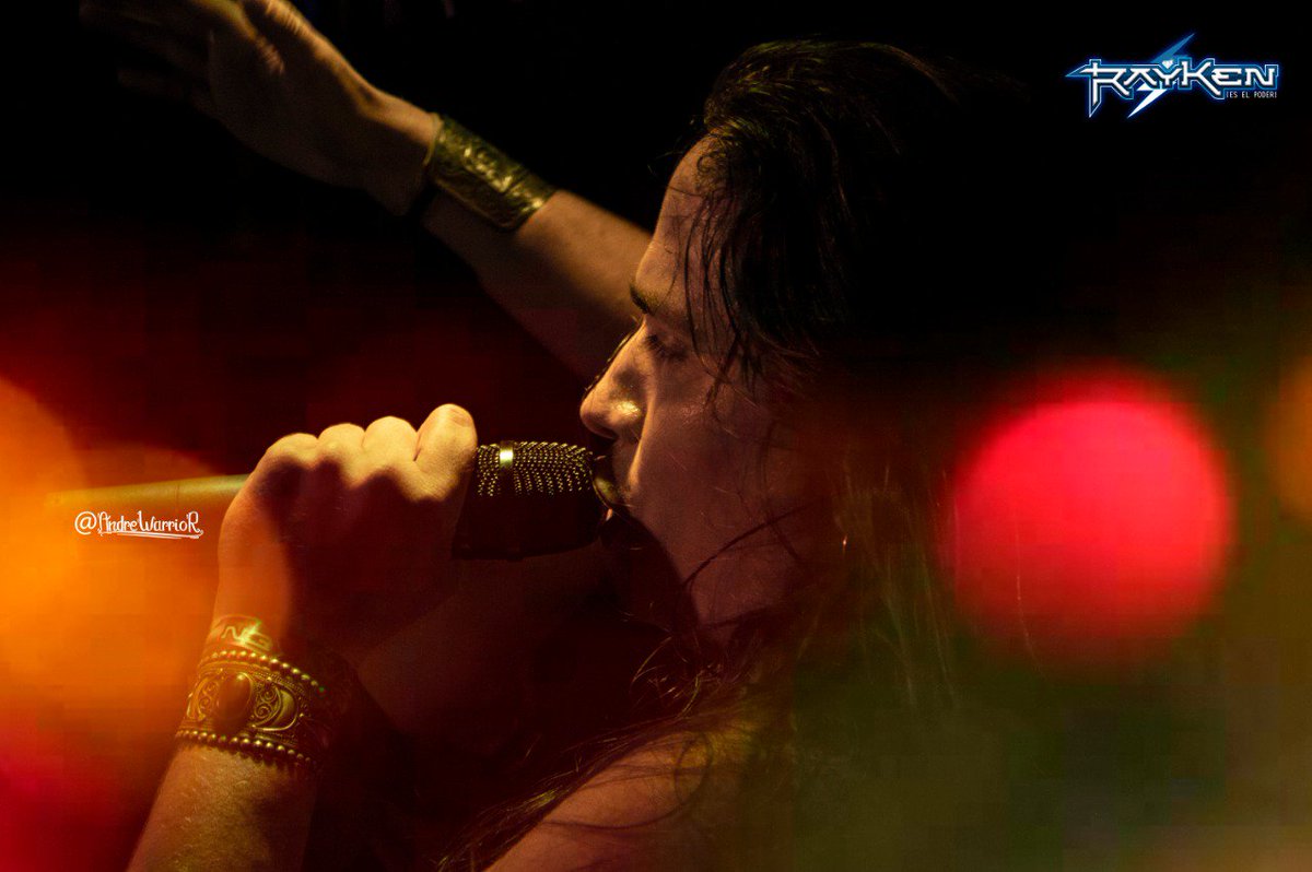 RaykenHeavy's tweet photo. Estámos próximos a lanzar nuestro album "Eterna Tu Historia" síguenos en nuestras redes y pendientes del concierto de lanzamiento😎
#rock #metal #heavy #musica #vocalista
https://t.co/xbm5BnRuP2 https://t.co/SvfbbbLpvZ