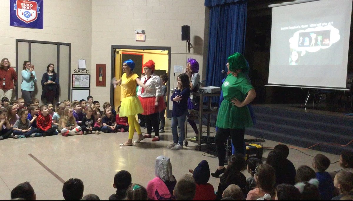 KatiLMiller's tweet photo. It was pure JOY, teaching our @BRN_Elementary children about how their feelings affect their RESPONSE and to choose to stay"On path" and STEP UP and Make a Difference! #BRNRfactor #BRNbears https://t.co/EI850EY4Tj