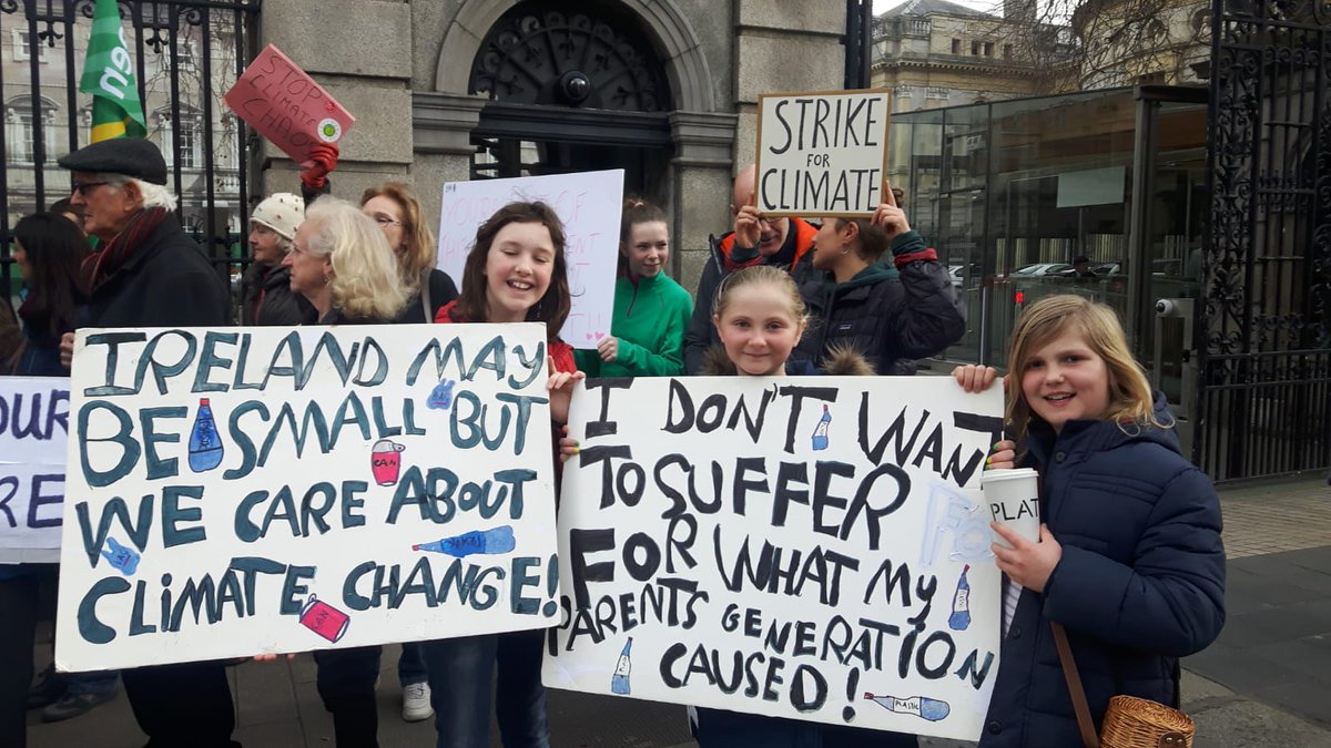 jimmerz50's tweet photo. Tipping point reached in Ireland #fridaysforfuture #climatestrike #pullthebreaks @GretaThunberg 

Every Friday 1pm at the Dail .. standing in support of massive #climateaction https://t.co/UBALNMsh8L
