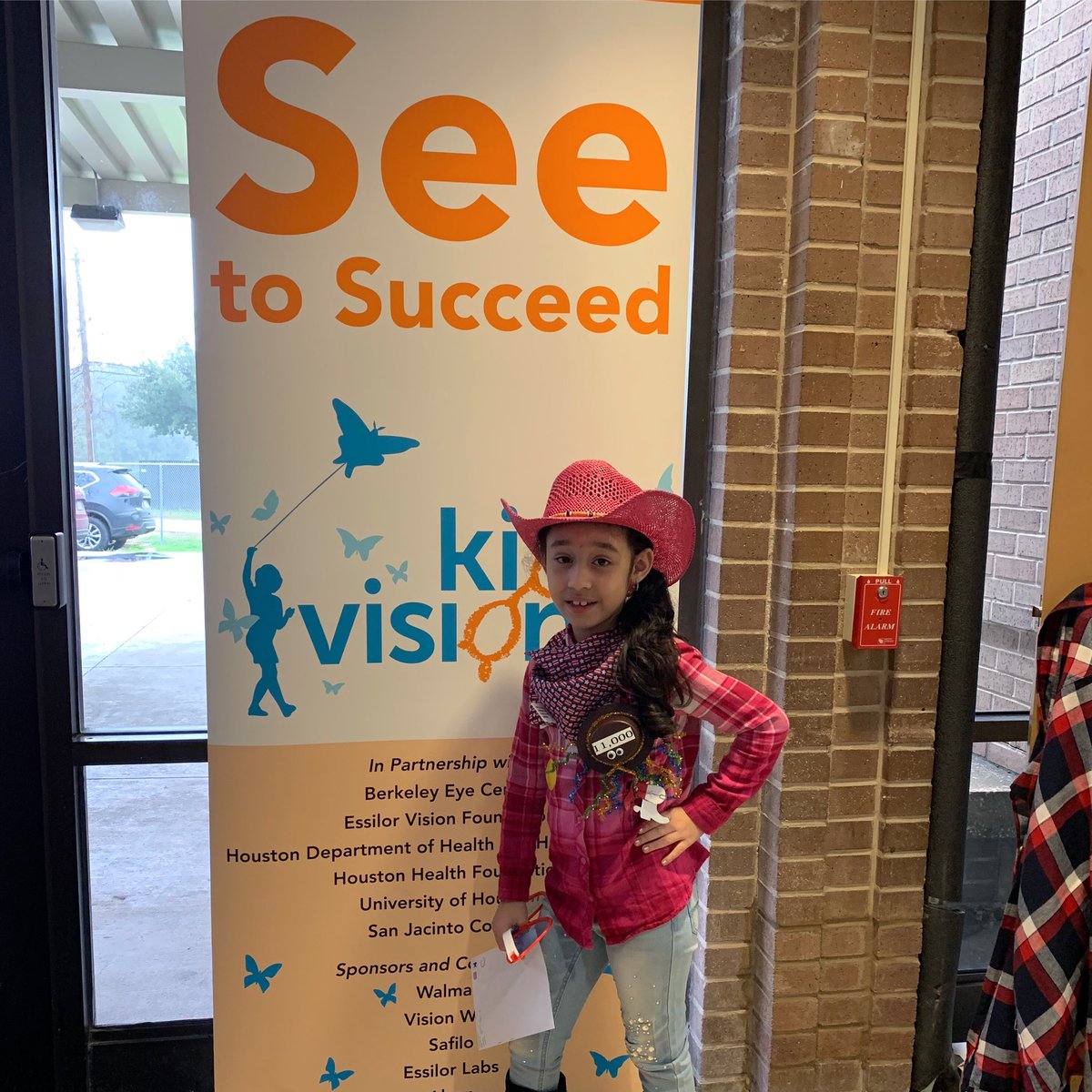 Happy #GoTexanDay, how adorable is this little cowgirl? <a href="/HoustonHealthFD/">HoustonHealthFD</a>’s See to Succeed program has hit a new milestone. 11,000 children have been provided eye exams and glasses this 2018-2019 school year. 🌵👧🏽👓