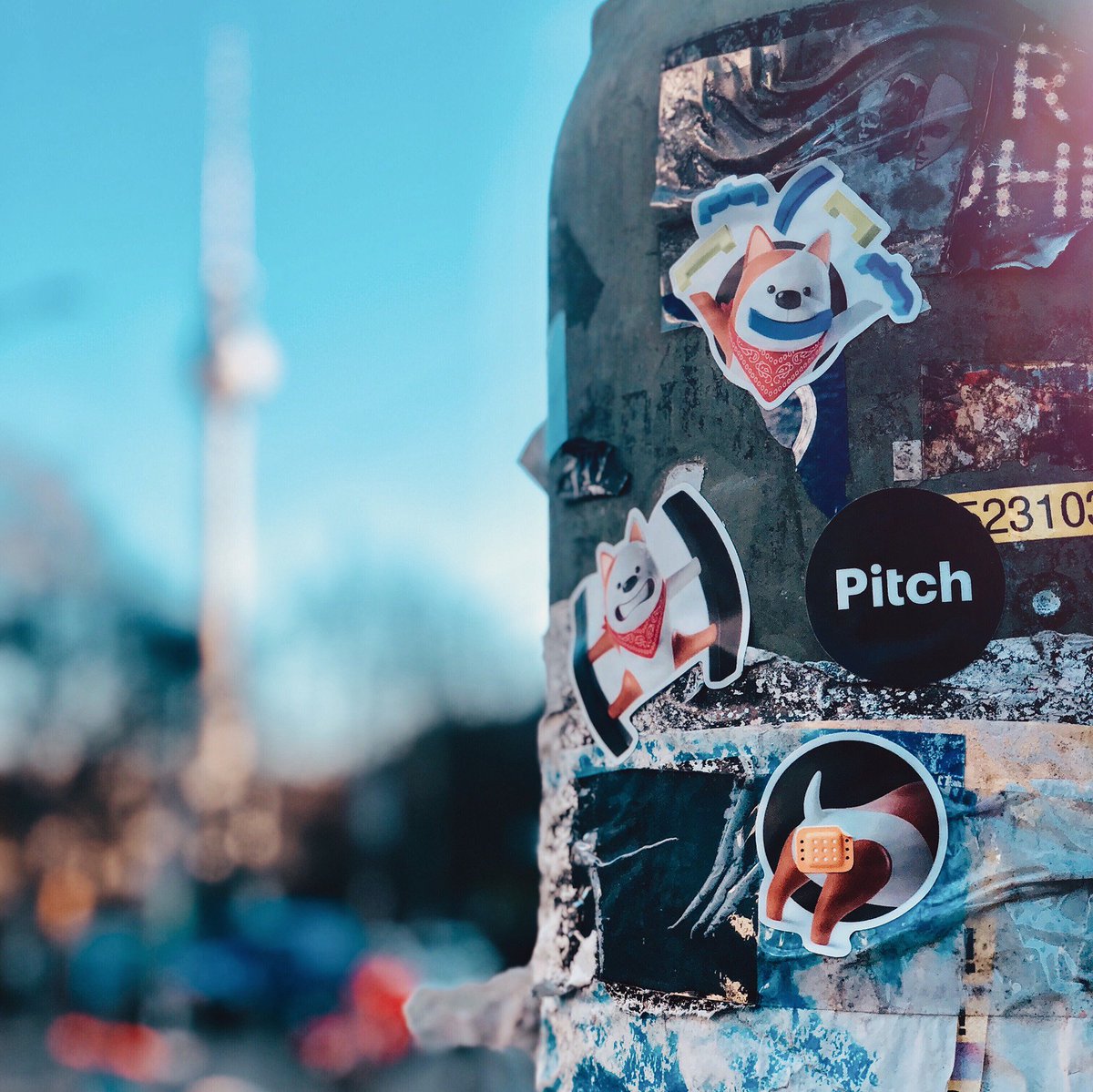 kajdax's tweet image. We made some stickers @Pitch for the #clojureD conference in Berlin. Feel free to grab some if you around.