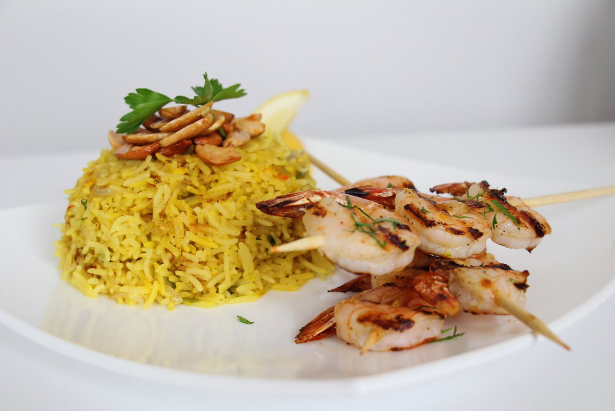 Tiger prawns is one of my absolute favourite protein.
youtu.be/iXvQv-u7jc8
One of the healthy benefits of Prawns is vitamin B12, and vitamin E, with maintains healthy skin, teeth and bones. 
Plus, it's LOW-FAT source of protein.
#chef #chef_staph #shrimps #shrimpskewers #rice