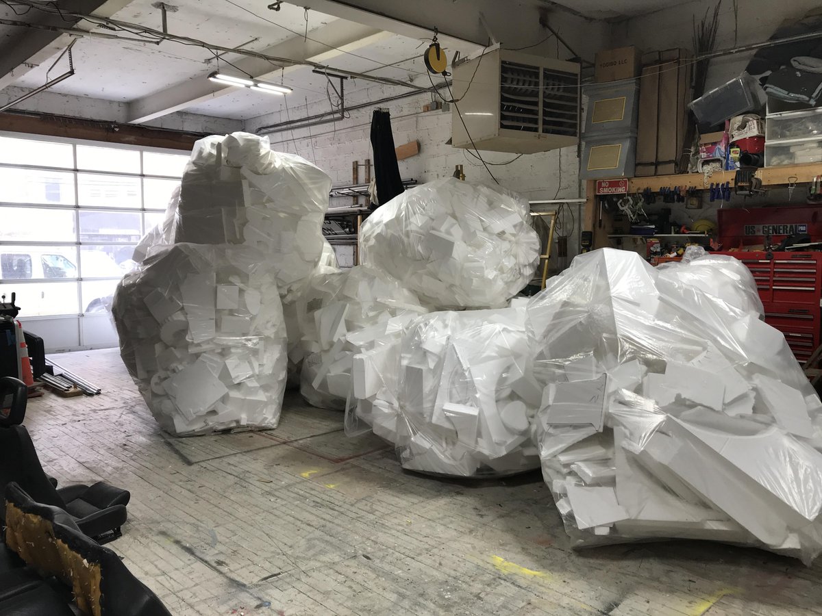 Themendous's tweet photo. Out with the old, In with the new.  #FoamBlocks #3DfoamSculptures #eventprofs #activation #eventmanagement #guerillamarketing #KingOfHUGE #foamrecylcling #themepark #eventmarketing #activations #tradeshowDisplays #scenicStudio #foamSculpture https://t.co/8ksRLq9tlf