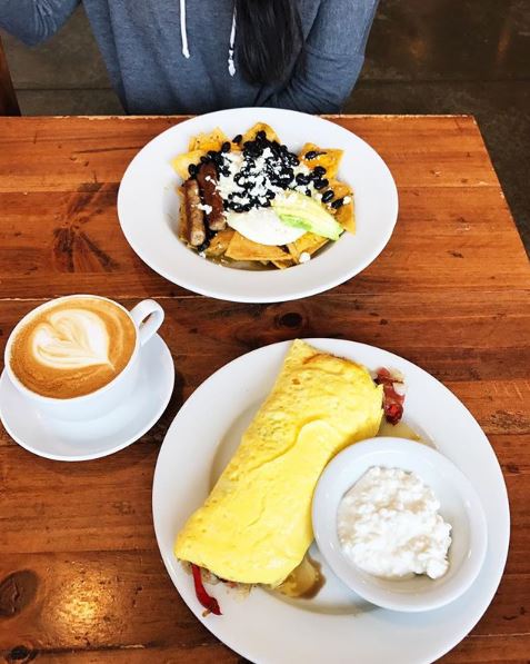 ButterCafeCA's tweet photo. Just because you CAN share, doesn’t mean you have to….
.
.
.
.
#buttercafeandbakery #sandimasca #california #localbakery #artisanbakery #californiacafe #spreadinggoodness https://t.co/bd1FS8tUTc