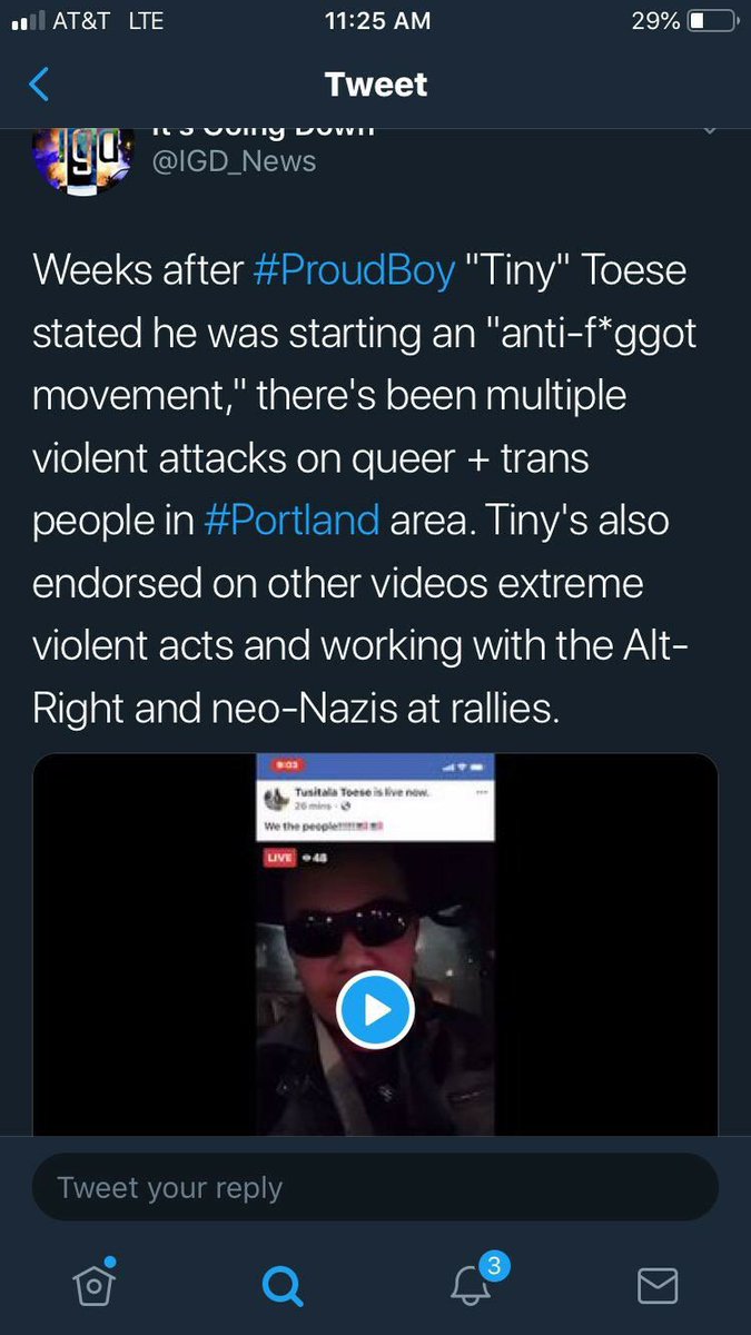 ColletivoA's tweet photo. In nächster Zeit werden wir hier von den gezielten Angriffen durch, von Amibullen unterstützten, Proud Boys auf die LGBTQ Aktivisten in Portland, Oregon berichten. Bis jetzt mehrere Verletzte. In Absprache mit den GenossenInnen vor Ort benutzen wir #pdxiseverywhere als Hashtag. https://t.co/q3ijvDQBKR
