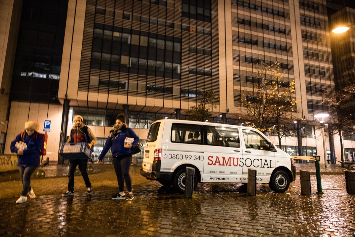 SamusocialBE's tweet photo. Hoe verloopt een nachtmaraude van #Samusocial ? Volg ons en ontmoet Dirk en Johan , twee daklozen die wel bekennt zijn van onze mobiele teams. https://t.co/Wmul7q7Sx4