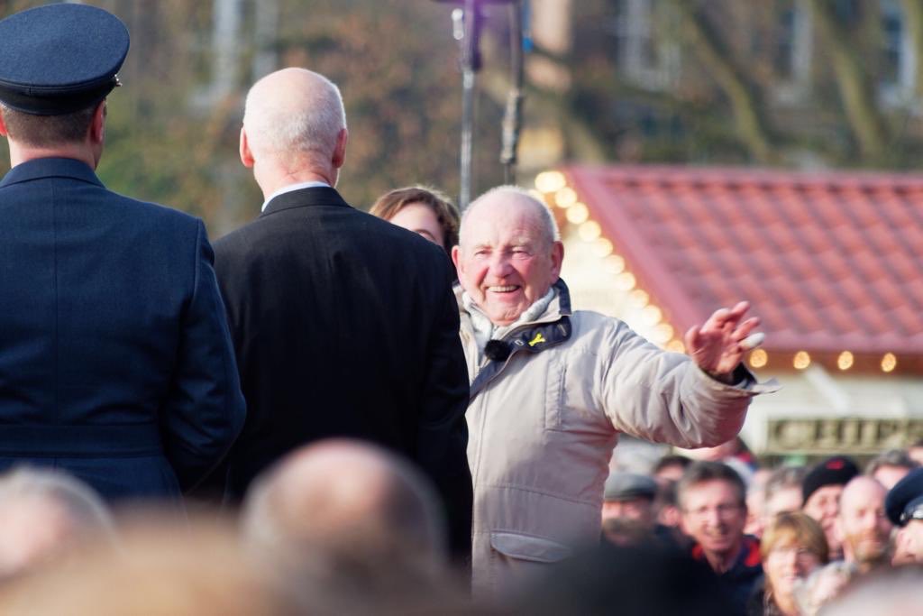 Dan Walker tweet media