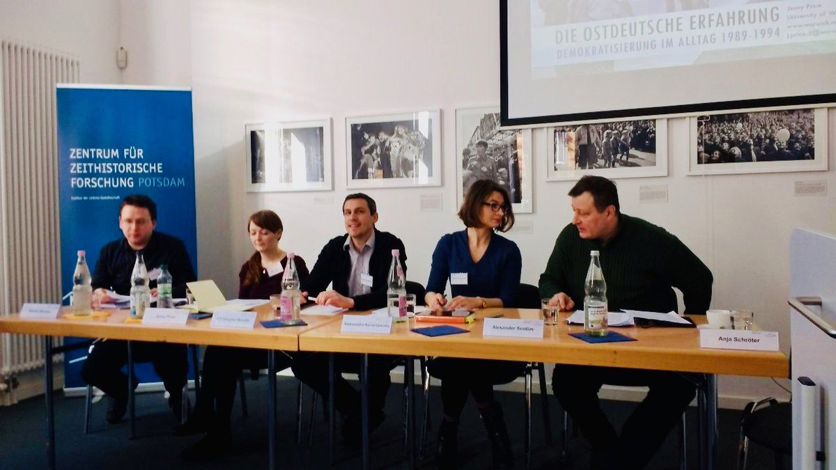 Soeben endete das 16. Doktorand*innen-Forum zur Zeitgeschichte. Es war dem Sozialismus als Erfahrung und Erinnerung gewidmet. 10 Promovierende aus Deutschland, der Ukraine und Serbien haben uns besucht, um sich mit den ZZF-Doktorand*innen auszutauschen. Vielen Dank an alle! 😀🎓