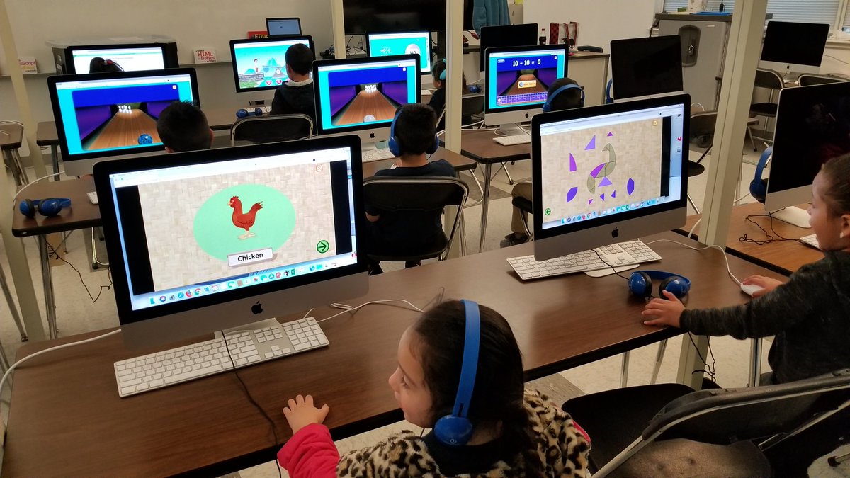 Mr. Guerra's #PreK class plays a tangram game to create animal shapes! @PickleECP #pickleecp #picklepride #pickleelementary #aisd #AISDProud #aisdCICs