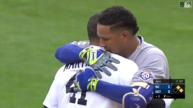 #FlashbackFriday: Se despidieron del béisbol, pero el béisbol vive en ellos y nosotros los reconoceremos eternamente. 👏⚾️❤️ #LasMayores
