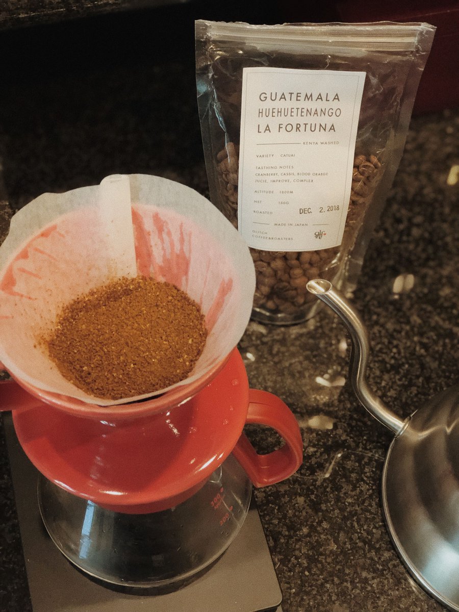 whatwebrew's tweet photo. 🌱 Origin: Huehuetenango la Fortuna, Guatemala
.
🤹🏽‍♀️ Roaster: Glitch, Tokyo @Glitch_Coffee 
.
🤓 Notes: Super cassis 🌸 almost like I was drinking the cassis tea. So smoothy

#whatwebrew #whatwebrew_me #hario #V60 #singleorigin https://t.co/o3JHzinf2a