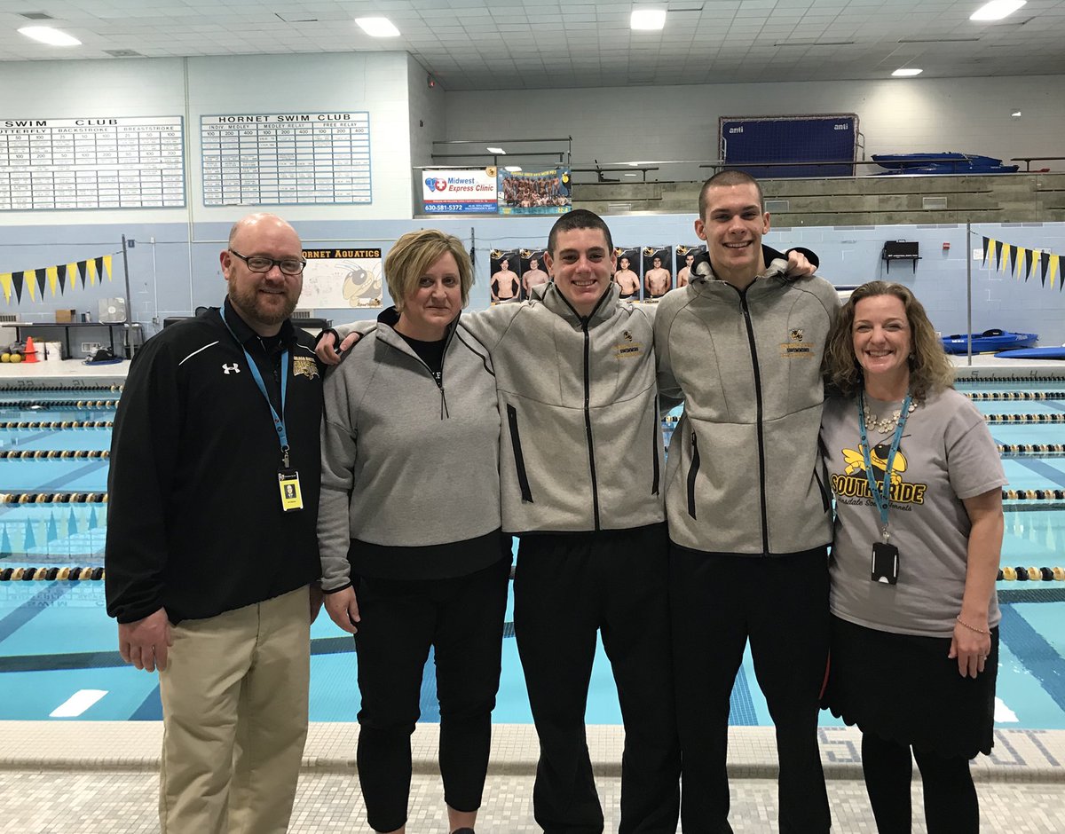 HinsdaleSouthHS's tweet image. Our @HinsdaleSouthAD Art Ostrow, Head Swim Coach Beth Walker @HSAquatics and Principal Arwen Pokorny Lyp take a #SouthPride moment to wish swimmers Will Gallagher and Tommy Matulis good luck at today’s state swim meet! 🏊‍♂️