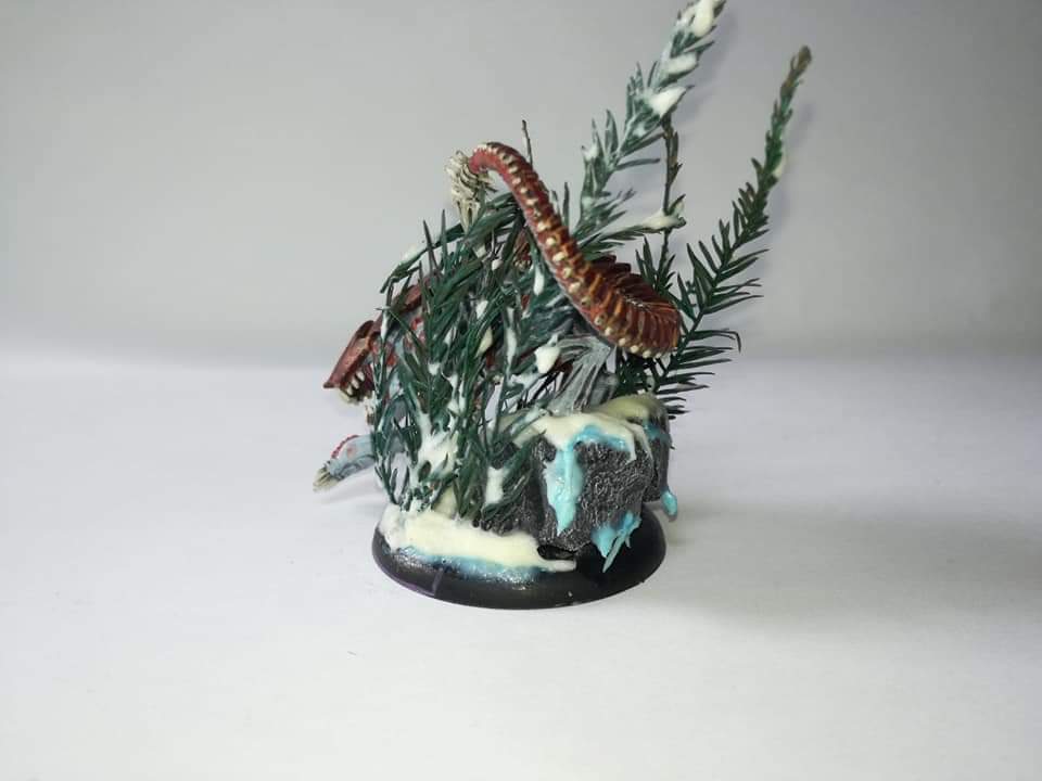 bouchet_ben's tweet photo. The last minion of my little #everblight team. The red death ! #winter serie, #warmahordes #paintingminiatures https://t.co/bANsEKIGHO